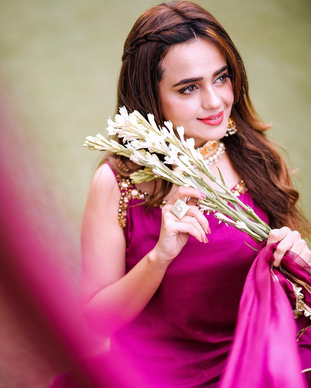 Sumbul Iqbal contracts coronavirus