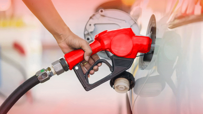 Why Falling Global Oil Prices May Not Mean Cheaper Petrol in Pakistan